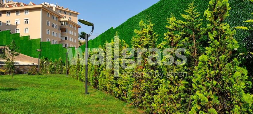 Advantages of Grass Fence in Garden Decoration